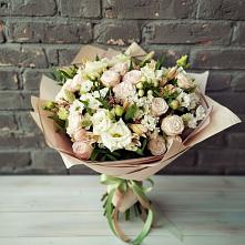 Букет цветов из:  Альстромерии, Розы и Хризантемы в Сосны