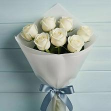 Букет 7 Белых роз Эдлесс Лав в Сосны