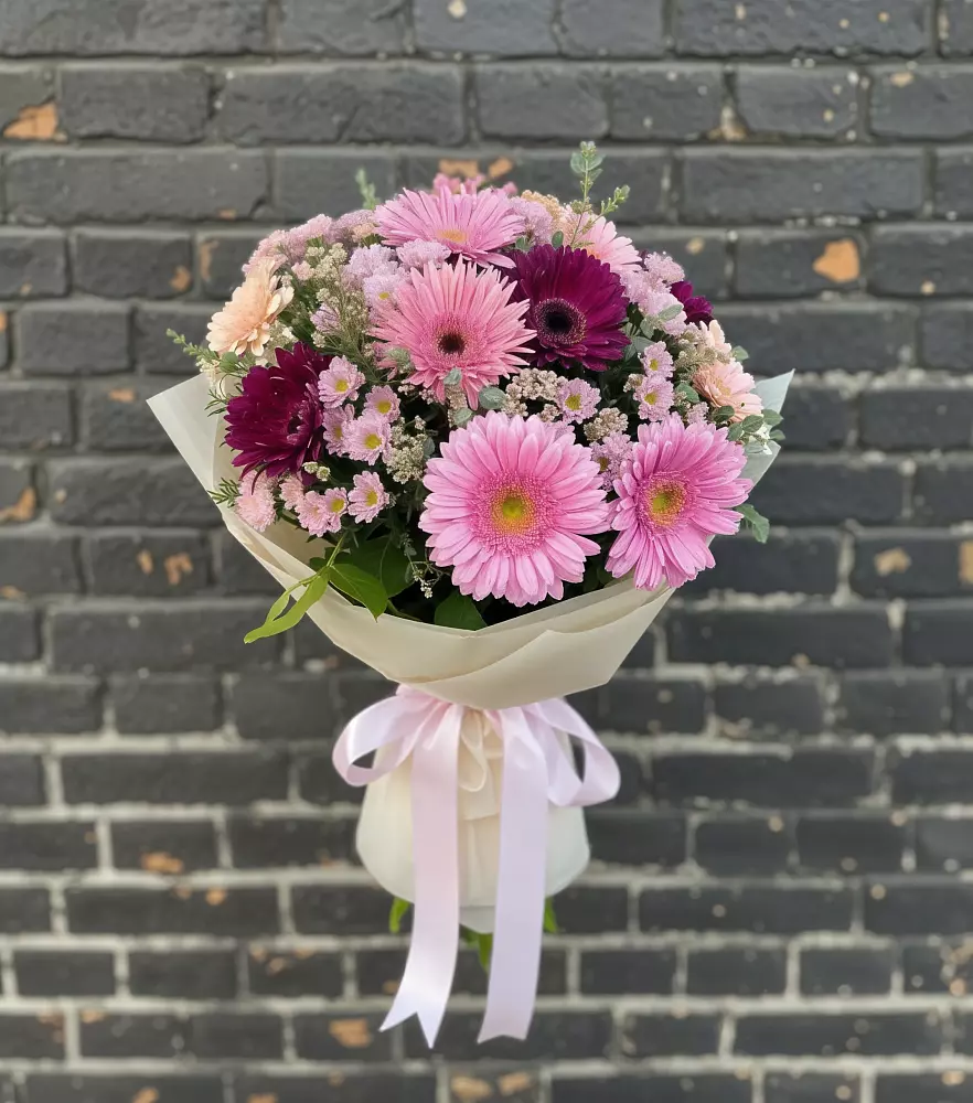 Букет цветов из: Герберы и Хризантемы в Сосны