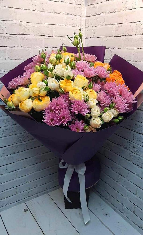 Букет цветов из: Хризантемы и Розы в Сосны