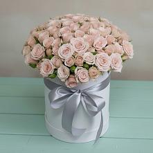 Цветочная композиция из Розы в шляпной коробке в Сосны