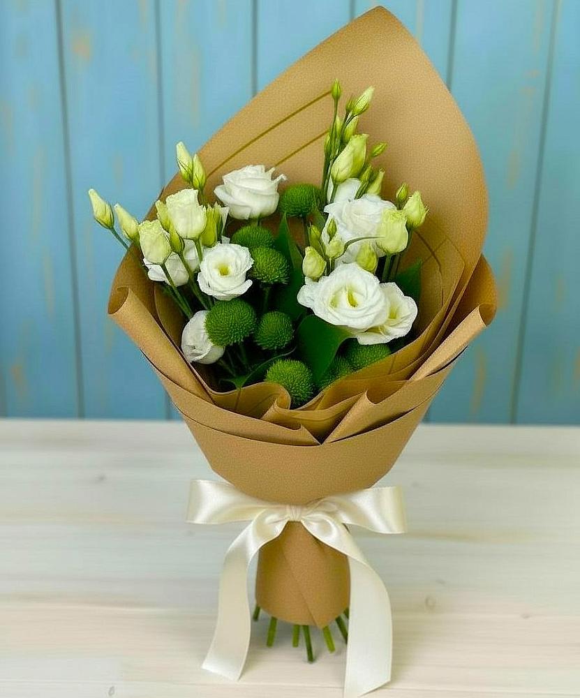 Букет цветов из: Хризантемы и Лизиантусы в Сосны