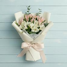 Букет цветов из:  Альстромерии в Сосны