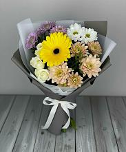 Букет цветов из:  Розы, Герберы и Хризантемы #REPLACE_PRED# Сосны
