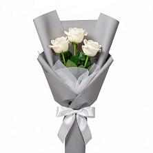 Букет 3 белые розы в Сосны