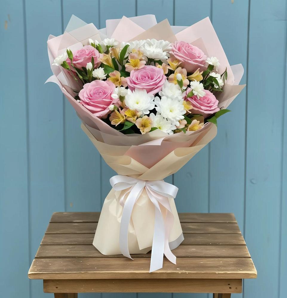 Букет цветов из: Гвоздики, Орхидеи и Розы в Сосны